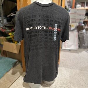 Gaming shirt size men’s medium